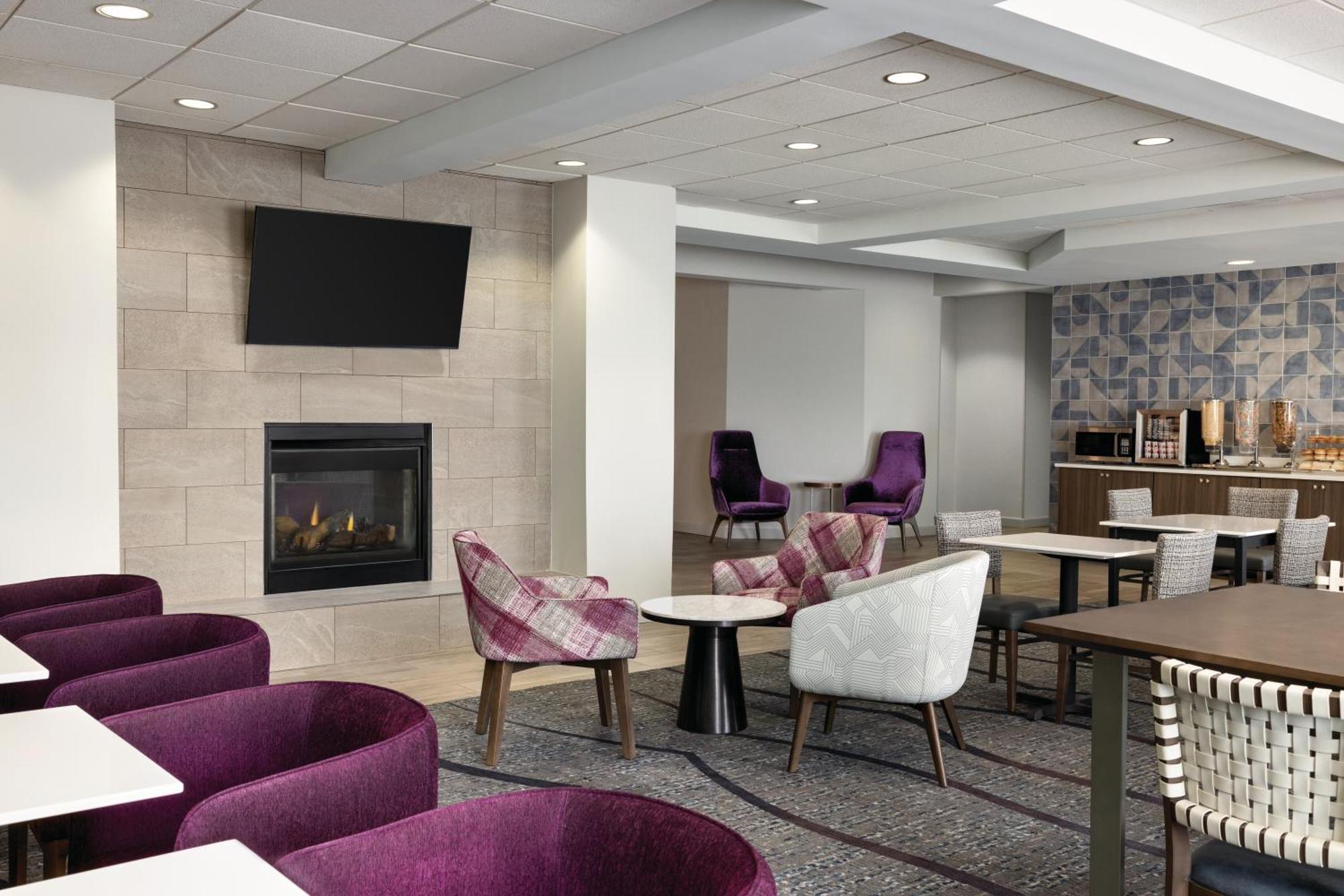 Hotel La Quinta By Wyndham Springfield Airport Plaza Extérieur photo