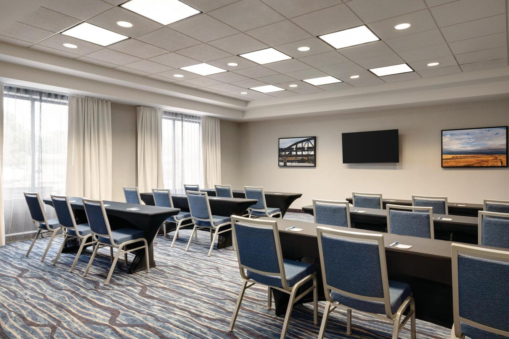 Hotel La Quinta By Wyndham Springfield Airport Plaza Extérieur photo