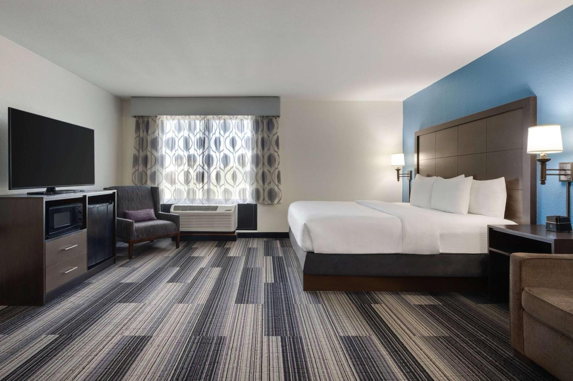Hotel La Quinta By Wyndham Springfield Airport Plaza Extérieur photo
