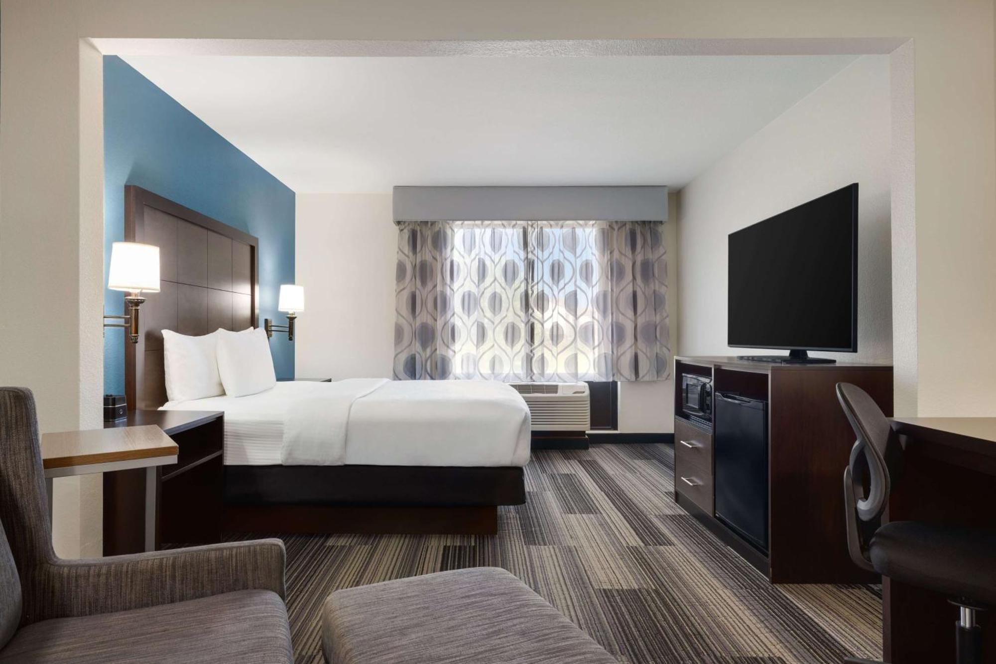 Hotel La Quinta By Wyndham Springfield Airport Plaza Extérieur photo